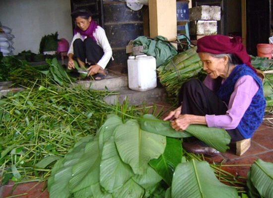 Xốn xang hương vị bánh chưng Ninh Hằng làng cổ Hùng Lô